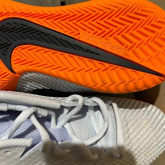 Nike Court Women’s Air Zoom Vapor 11 Electric Sz 11 NWOB - Picture 5 of 6